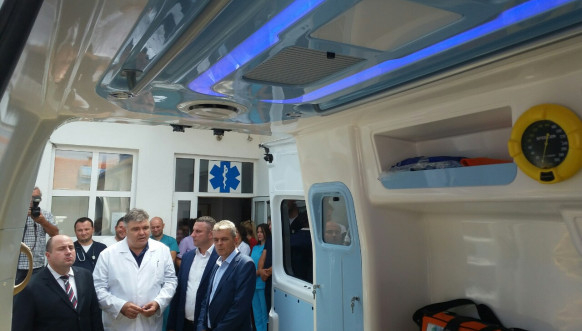 Donacija Kancelarije za KiM Domu zdravlja u Gračanici Donacija Kancelarije za KiM Domu zdravlja u Gračanici