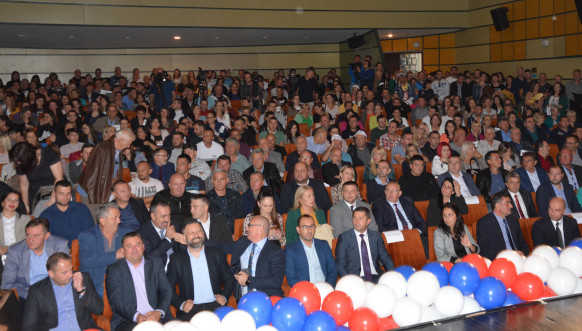 Predizborni skup Srpske liste u Leposaviću Predizborni skup Srpske liste u Leposaviću