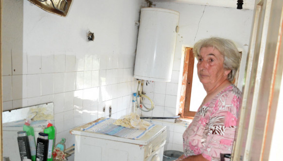 Porodica Zvezdane i Veroljuba Nikolića iz Kololeča kod Kosovske Kamenice