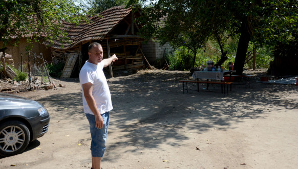 Porodica Zvezdane i Veroljuba Nikolića iz Kololeča kod Kosovske Kamenice