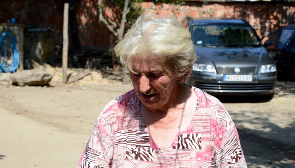 Porodica Zvezdane i Veroljuba Nikolića iz Kololeča kod Kosovske Kamenice