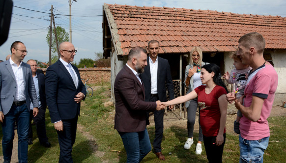 Radosavljevići iz Plemetine dobijaju novu kuću