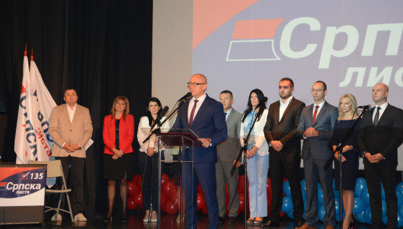 Predizborni skup Srpske liste u Zubinom Potoku Predizborni skup Srpske liste u Zubinom Potoku
