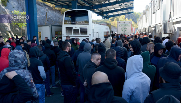 Zabrana prolaska za fudbalere Crvene zvezde na Jarinju Zabrana prolaska za fudbalere Crvene zvezde na Jarinju
