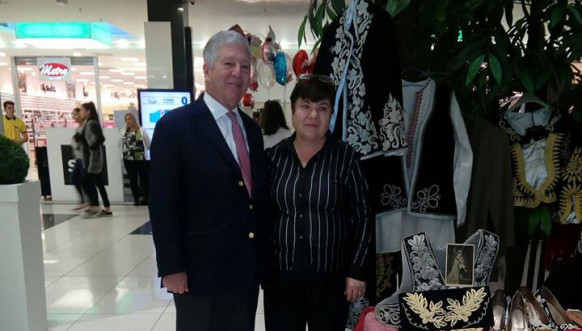 Vesna sa prestolonaslednikom Aleksandrom Vesna sa prestolonaslednikom Aleksandrom