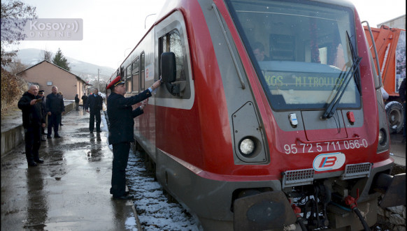 Novogodišnji voz u Severnoj Mitrovici