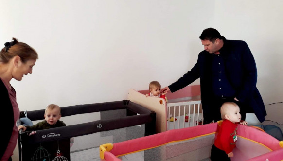 Dragan Petković u poseti srpskim porodicama u Pasjanu i Partešu 