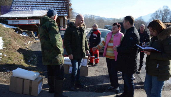 Todic u obilasku planinskih sela oko Leposavica