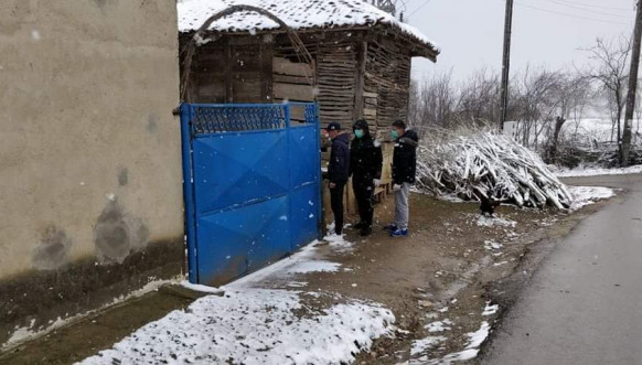 Ranilug - Volonteri u selima Rjanovac i Malo Ropotovo Ranilug - Volonteri u selima Rjanovac i Malo Ropotovo