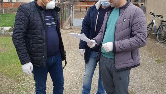 Klokot - Gradonacelnik posetio osobe kojima je istekla kucna izolacija Klokot - Gradonacelnik posetio osobe kojima je istekla kucna izolacija