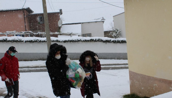 HO Kosovsko Pomoravlje - podela humanitarnih paketa HO Kosovsko Pomoravlje - podela humanitarnih paketa