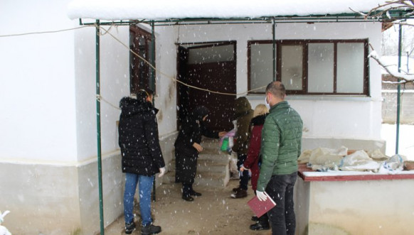 HO Kosovsko Pomoravlje - podela humanitarnih paketa HO Kosovsko Pomoravlje - podela humanitarnih paketa