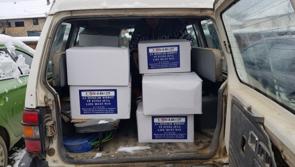 Klokot - Podela humanitarnih paketa socijalnonajugroženijim porodicama Klokot - Podela humanitarnih paketa socijalnonajugroženijim porodicama