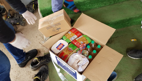 Klokot - Podela humanitarnih paketa socijalnonajugroženijim porodicama Klokot - Podela humanitarnih paketa socijalnonajugroženijim porodicama