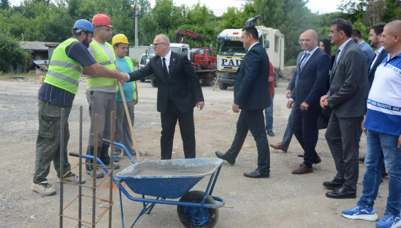 Vesić u KM