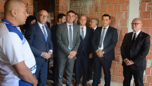 Vesić u KM