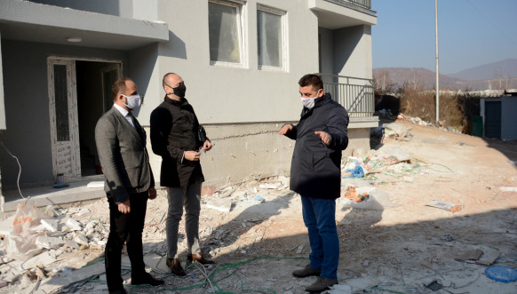 Milan Radojević obilazak zgrada u ulici Luja Braja