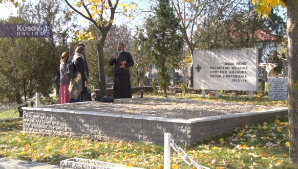 Mitrovdanske zadušnice - groblje u Prištini