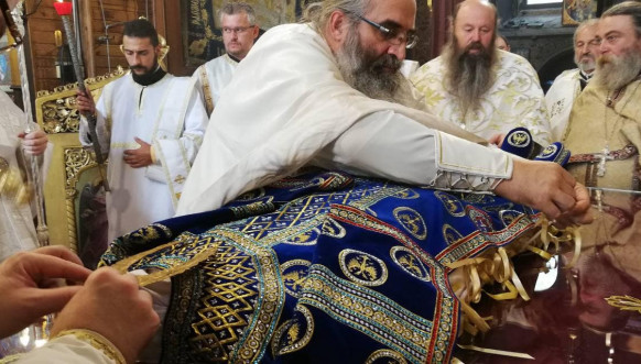 Presvlačenje moštiju Sv kralja Milutina - Crkva Sv Sofije u Bugarskoj Presvlačenje moštiju Sv kralja Milutina - Crkva Sv Sofije u Bugarskoj