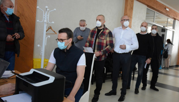 Petar Petković i predstavnici Srpske liste - vakcinacija u Raškoj 