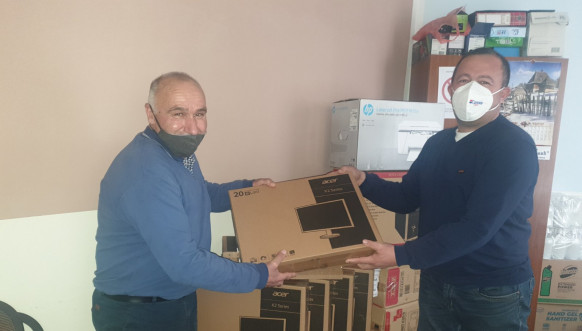 Informatička oprema za školi u Kosovskoj Vitini Informatička oprema za školi u Kosovskoj Vitini