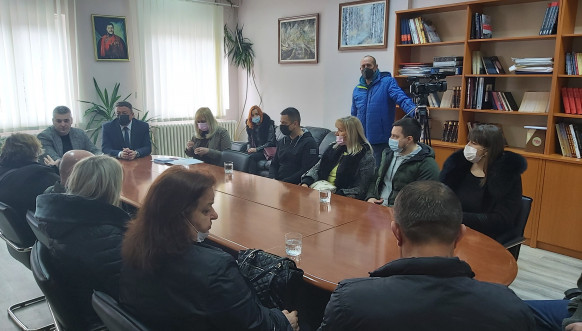 Obeležavanje 22 godine NATO bombardovanja u Zvečanu Obeležavanje 22 godine NATO bombardovanja u Zvečanu