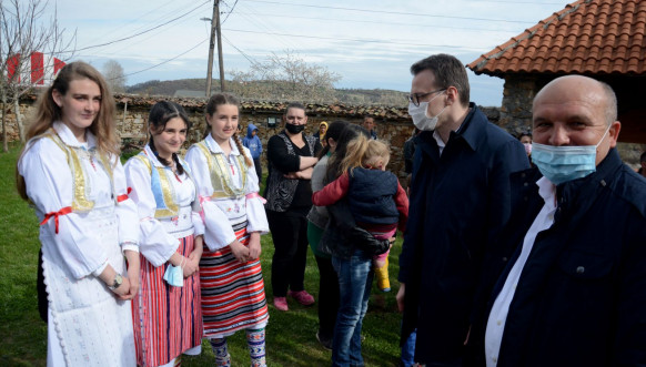 Petković posetio Srbe u Bostanu kod Novog Brda