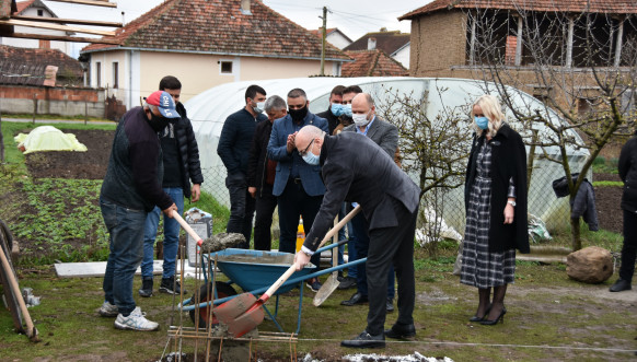 ministar Goran Rakić izgradnja dve kuće u Klokotu
