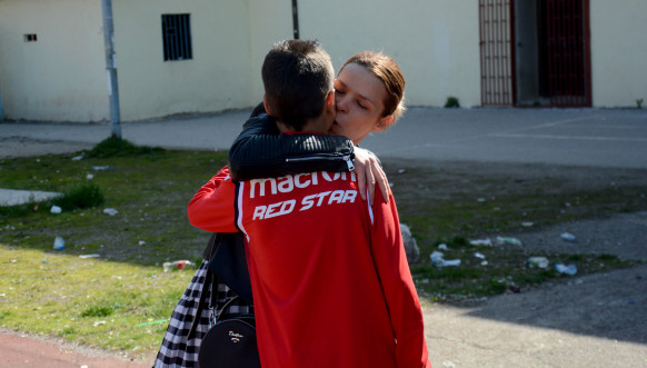 Filip Kostić dao dres Pavkova na aukciju za lečenje Magdalene Nedeljković Filip Kostić dao dres Pavkova na aukciju za lečenje Magdalene Nedeljković