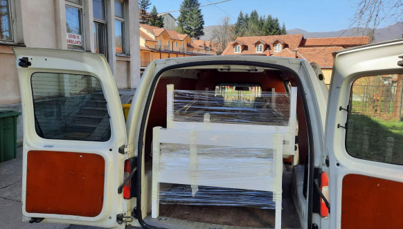 Kreveti za Kovid ambulantu u Leposaviću Kreveti za Kovid ambulantu u Leposaviću