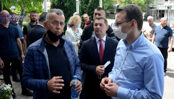 Petkovic-poseta-Leposavicu-i-Postanskoj-stedionici05