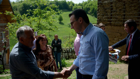 Leposavić - Petković obišao selo Crnatovo: