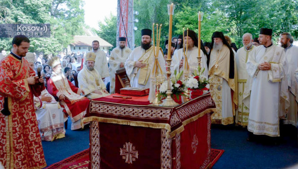 Liturgija u Gračanici