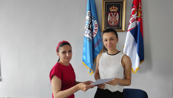 Zvečan: Potpisani ugovori sa ličnim paratiocima