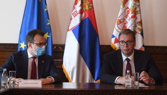 Vučić i Petković sa predstavnicima Srba sa Kosova Vučić i Petković sa predstavnicima Srba sa Kosova