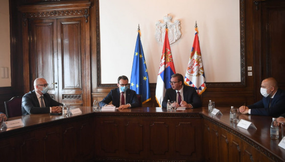 Vučić i Petković sa predstavnicima Srba sa Kosova Vučić i Petković sa predstavnicima Srba sa Kosova