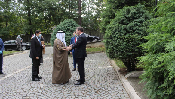 Selaković sa ministrom inostranih poslova Кuvajta šeikom Ahmedom Naserom Al Mohamedom Al Sabahom Selaković sa ministrom inostranih poslova Кuvajta šeikom Ahmedom Naserom Al Mohamedom Al Sabahom