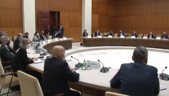 Selaković sa Žiofreom i ambasadorima EU