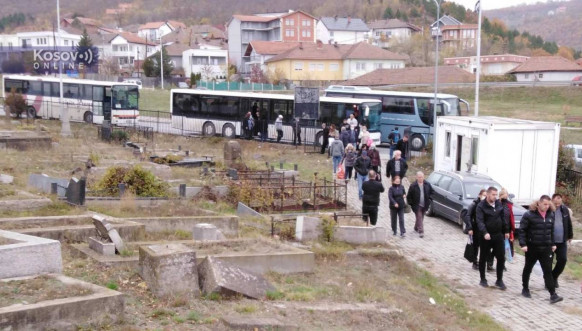 Zadušnice - groblje u Južnoj Mitrovici