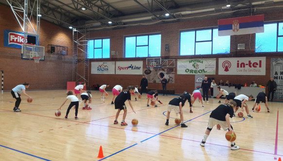 Kontrolno-edukativni kamp za mlade košarkašice sa Kosova