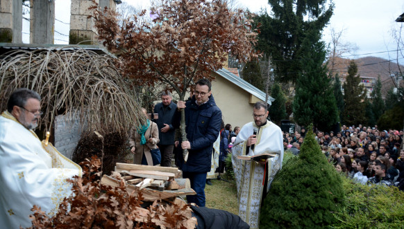 Petar Petković na proslavi Badnjeg dana u Zvečanu Petar Petković na proslavi Badnjeg dana u Zvečanu