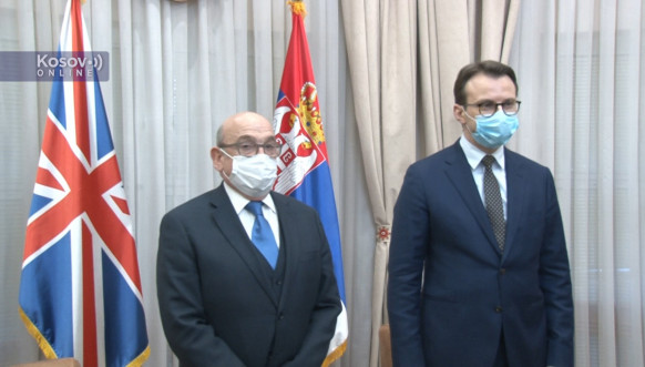 Petar Petković i Stjuart Pič.jpg