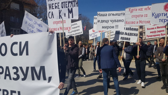 Severna Mitrovica protest