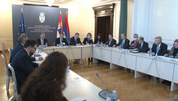 Selaković sa Žiofreom i ambasadorima zemalja članica EU Selaković sa Žiofreom i ambasadorima zemalja članica EU