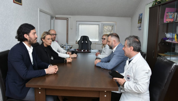 Donacija sanitetskog vozila Domu zdravlja Štrpce
