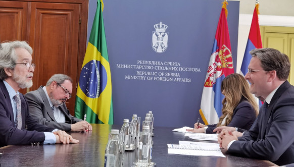 Nikola Selaković na sastanku sa ambasadorom Brazila Nikola Selaković na sastanku sa ambasadorom Brazila