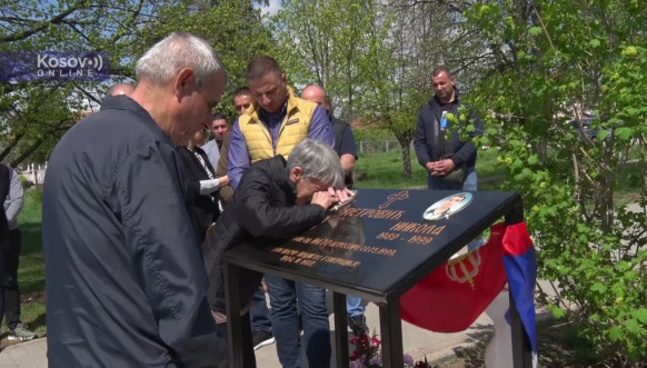 otkrivanje spomen ploče Nariji i Nikoli Petroviću