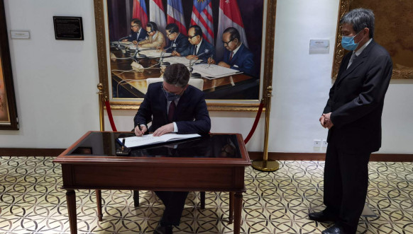 Nikola Selaković u poseti Indoneziji Nikola Selaković u poseti Indoneziji