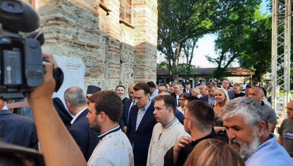 Patrijarh Porfirije u Gračanici.jpg Patrijarh Porfirije u Gračanici.jpg