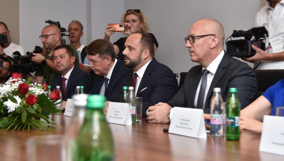 Rakić i gradonačelnici sa severa Koosva sa Lajčakom Rakić i gradonačelnici sa severa Koosva sa Lajčakom